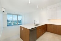 Building Photo - Azure 3505 - Urban living in Azure Ala Moana!