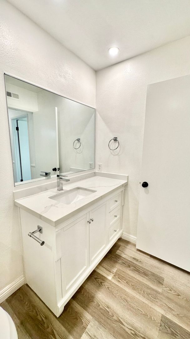Building Photo - Charming, Single-Story Home, Spacious Backyard, Minutes to Everything, in Whelan Ranch Community ...