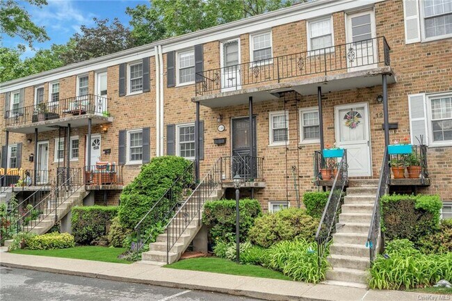 Building Photo - 130 Texas Ave