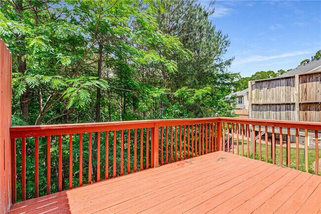 Building Photo - 4664 Creekside Villas Way