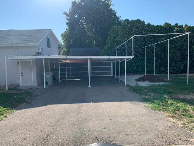 Building Photo - 1523 Walnut St