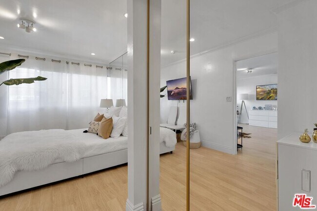 Building Photo - 101 California Ave