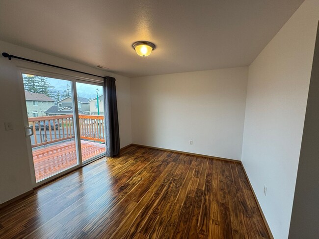 Building Photo - Application Pending - 3 Bedroom House For ...