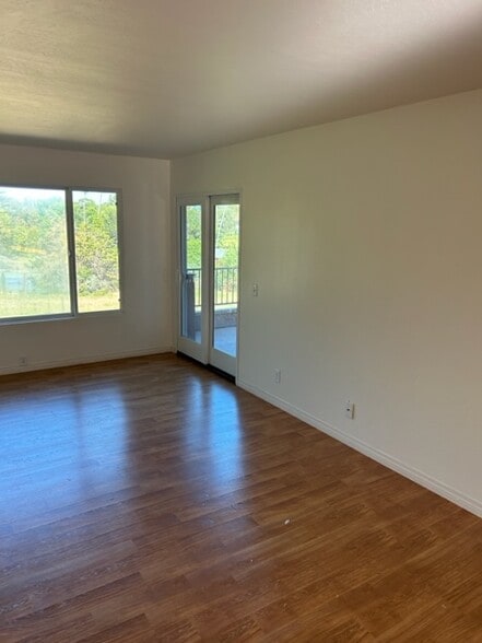 Building Photo - 4918 Ladera Sarina