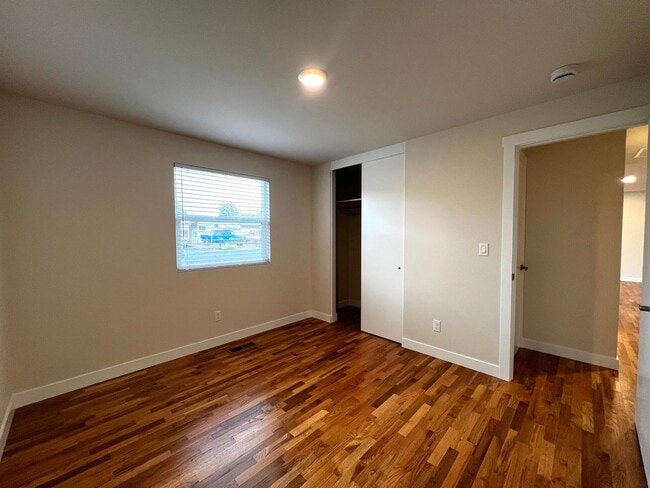 Building Photo - Non-Refundable & Security Deposit Total: $2400.00