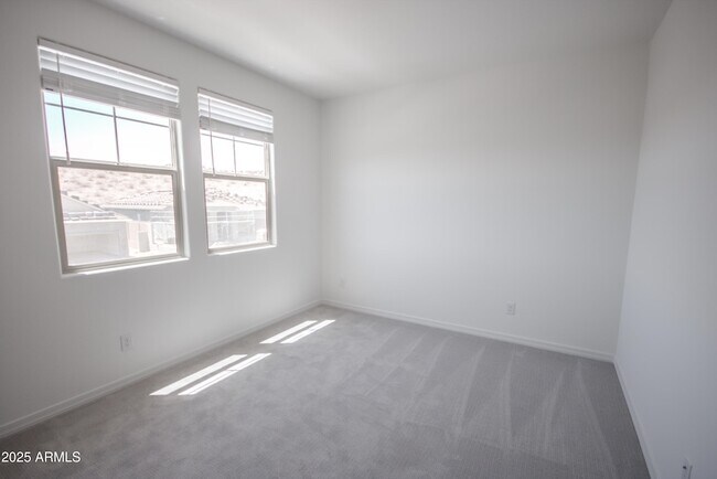 Building Photo - 21326 W Roanoke Ave