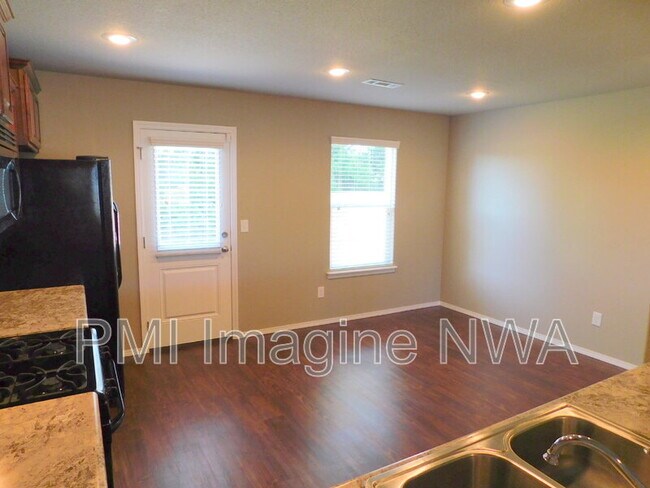 Building Photo - 1142 S Gentle Valley Dr