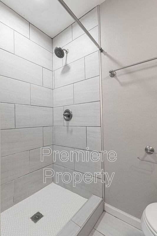 Building Photo - 11347 Sycamore Terrace