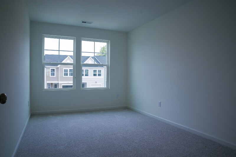 Building Photo - 878 Pilot St