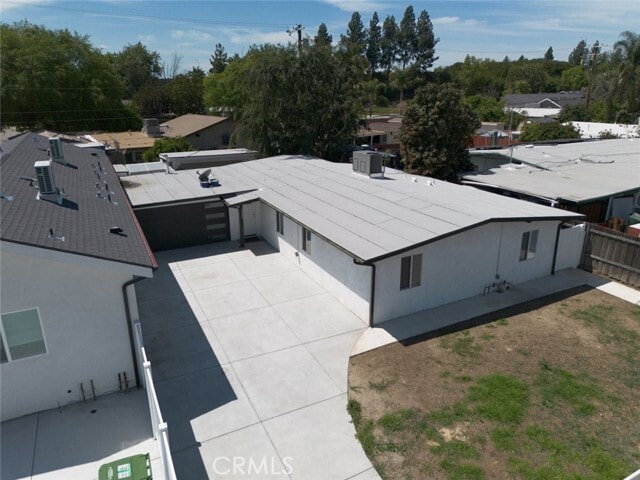 Building Photo - 16404 Donmetz St