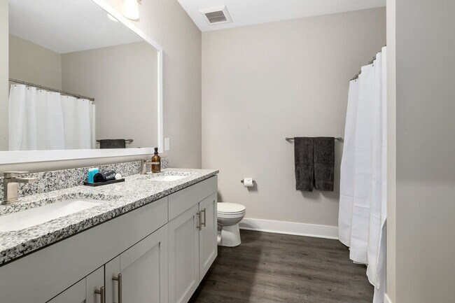 Building Photo - 5883 Cabernet Ave