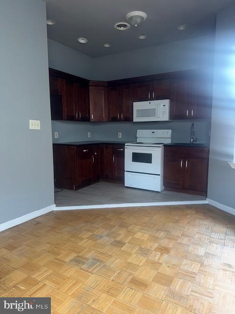 Building Photo - 4254 Parkside Ave