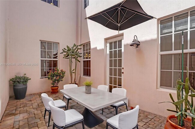 Building Photo - 8335 NW 8th Terrace