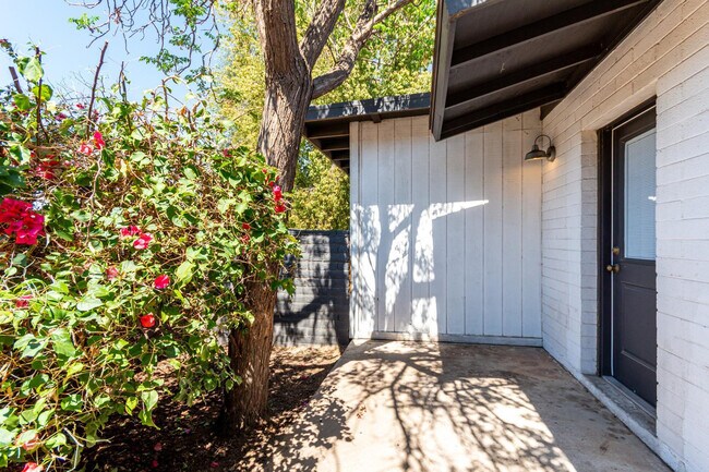 Building Photo - 3034 N 35th St