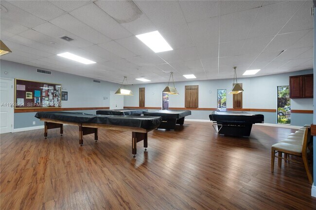 Building Photo - 115 Briarwood Cir