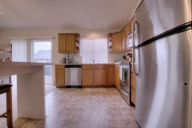 Building Photo - 4613 Springview Dr