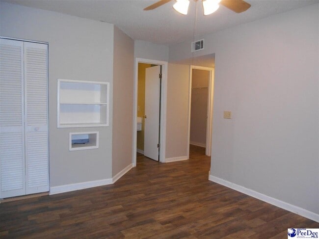Building Photo - 711 Coventry Ln