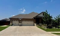 Building Photo - 609 SALISBURY Dr