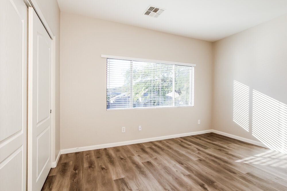 Building Photo - 3918 W Escuda Dr