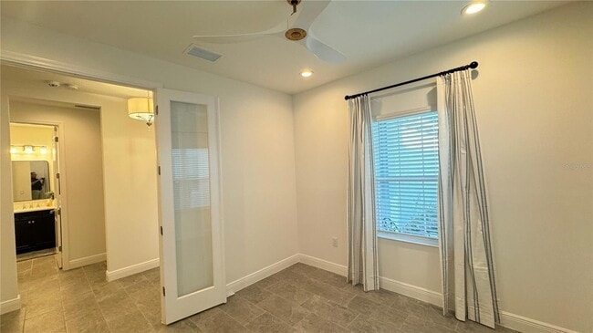 Building Photo - 14608 Barefoot Ln