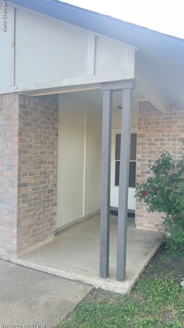 Building Photo - 6541 Wakefield Rd