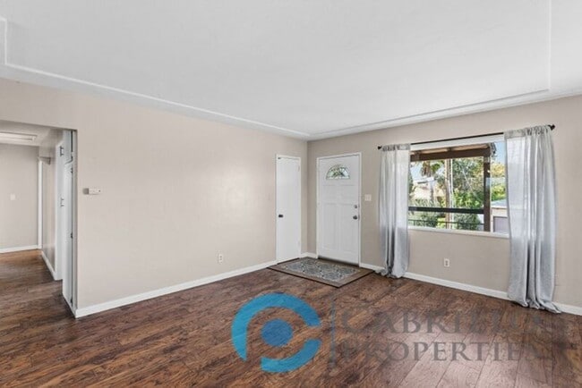 Building Photo - 5077 Art St