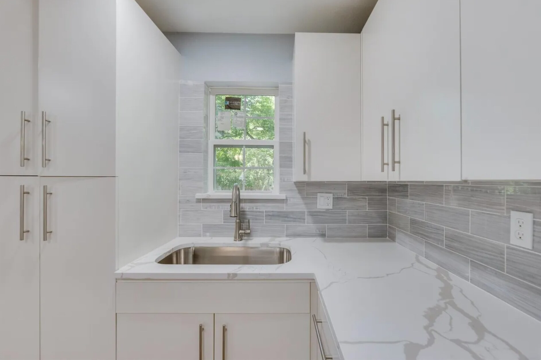 Kitchen - 4808 Carolyn Jean Dr