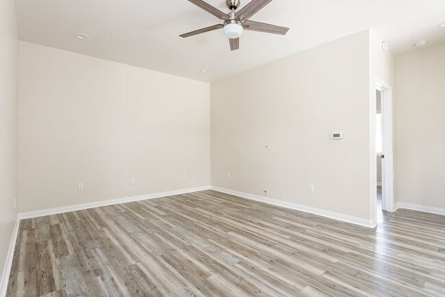 Building Photo - Fire Mountain 1 Bedroom with Private Patio