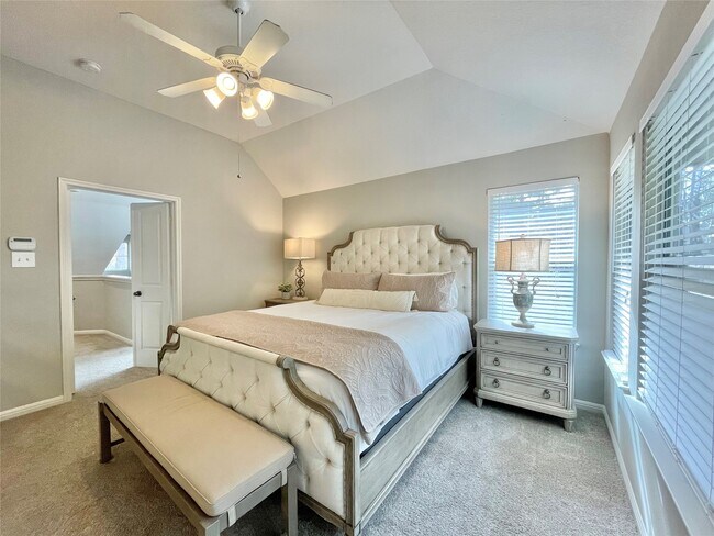 Building Photo - 46 Flickering Sun Ct