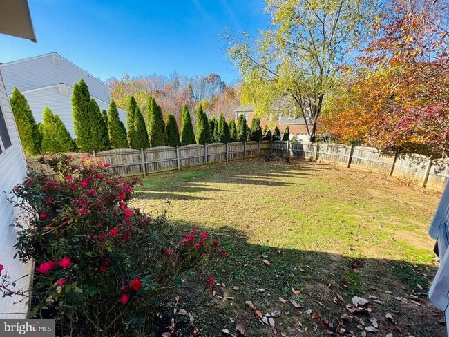 Building Photo - 32 Palace Ln