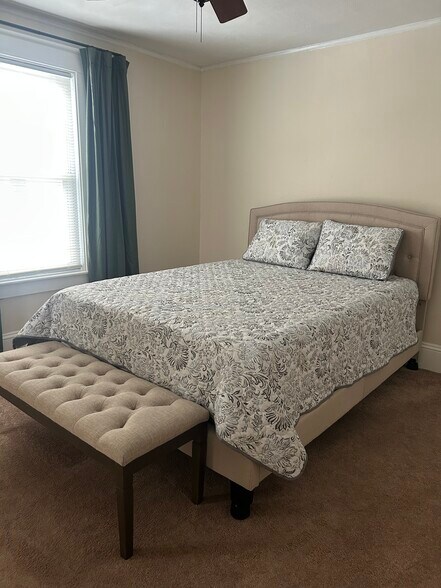 Building Photo - 84 Kimball St