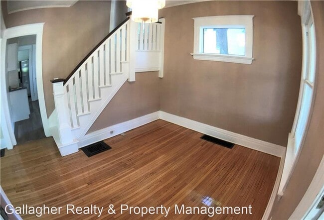 Building Photo - 4 br, 1 bath House - 55 Fort Hill Terrace