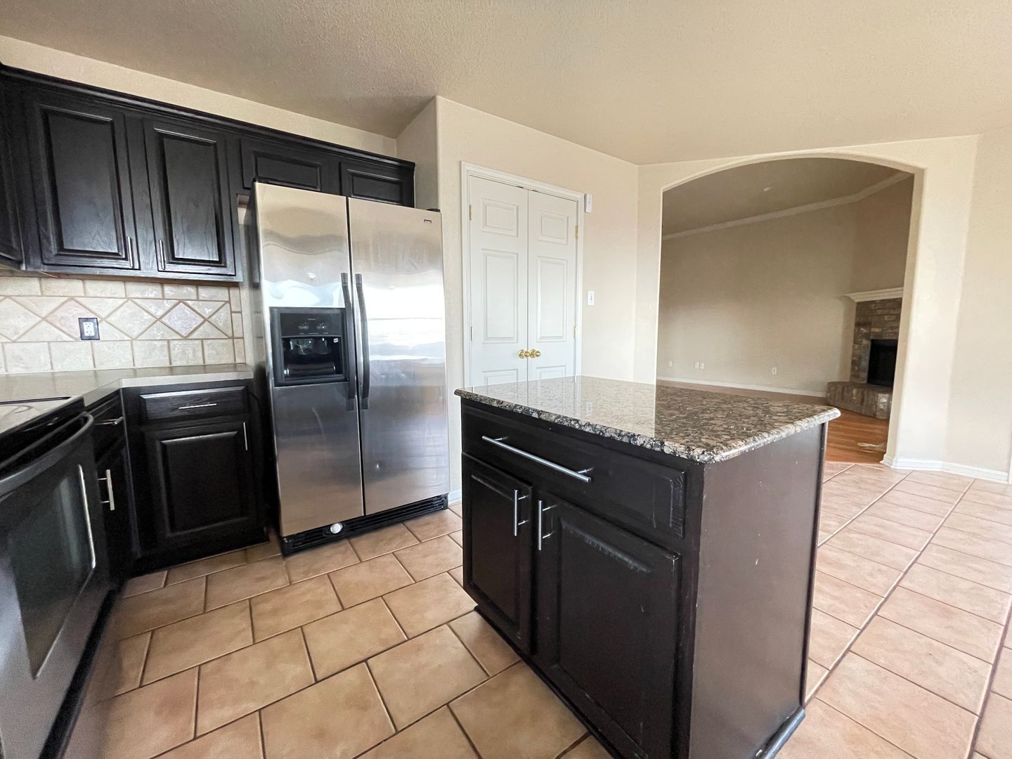 Building Photo - 6100 Alexus Dr