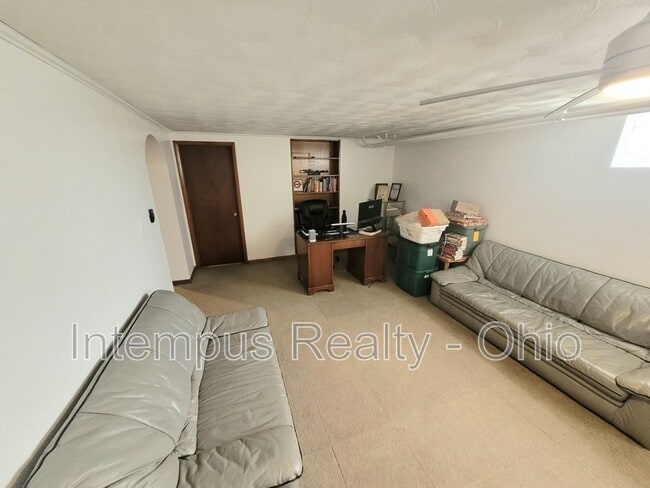 Building Photo - 3128 Ellis Pl