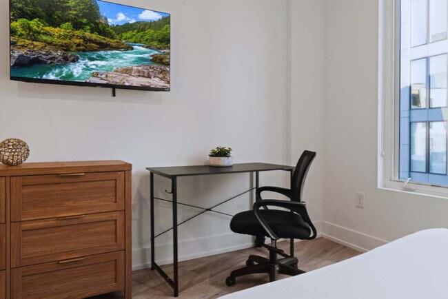 Building Photo - 1214 N American St