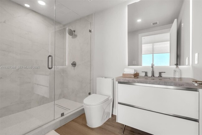 Building Photo - 92 SW 3rd St