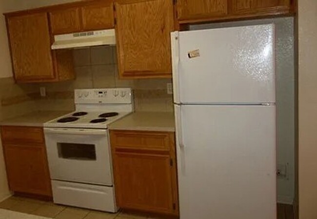 Building Photo - 1308 Chips Dr