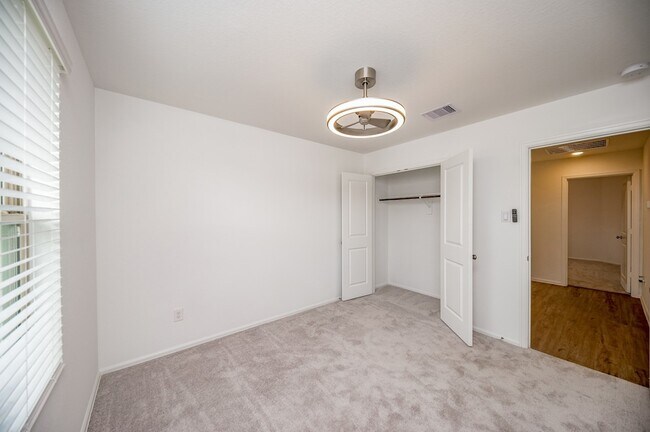 Building Photo - 27122 River Birch Ridge Dr