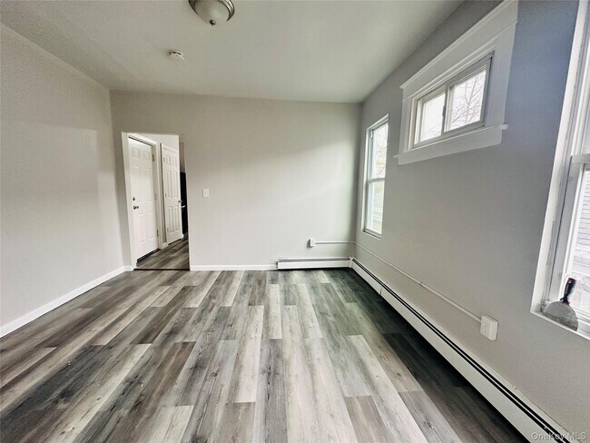 Building Photo - 7 Franklin St