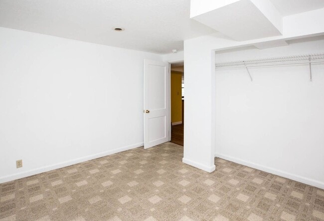 Building Photo - 2134 S 13th St W