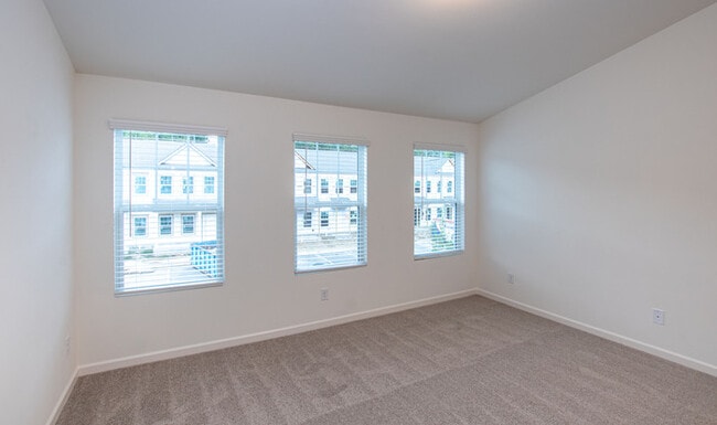 Building Photo - BEAUTIFUL 2 Bedroom Townhome in Midland - January Move In Special 1 Month Free