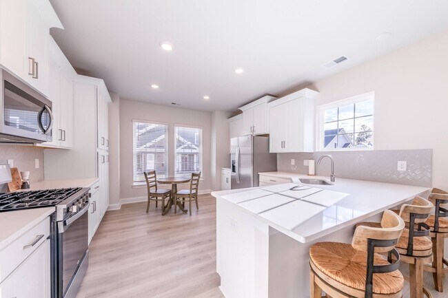 Building Photo - 1224 Treviso Bay