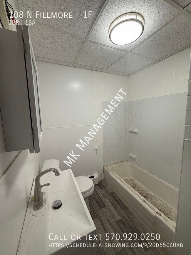 Building Photo - 108 N Fillmore-1F