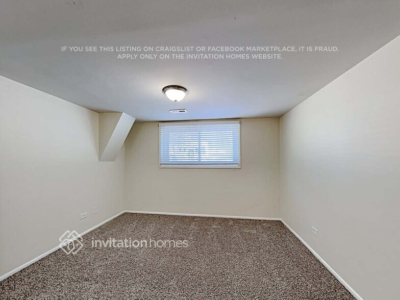 Building Photo - 108 S Spruce Ln