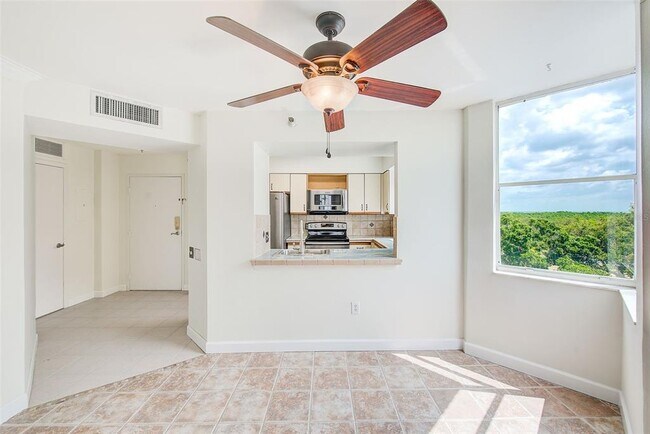 Building Photo - 2333 Feather Sound Dr