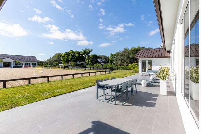 Building Photo - 2889 Appaloosa Trail