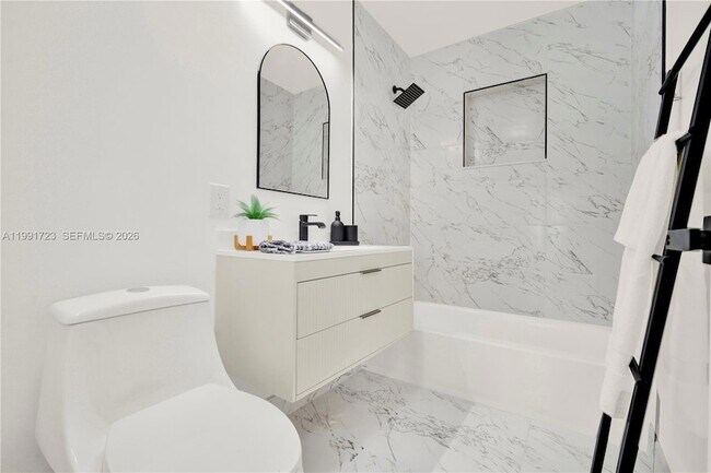 Building Photo - 51 NE 56th Ct