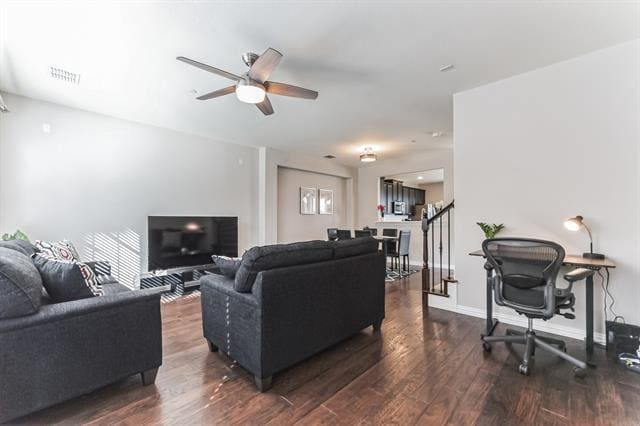 Building Photo - 7880 Oxer Dr