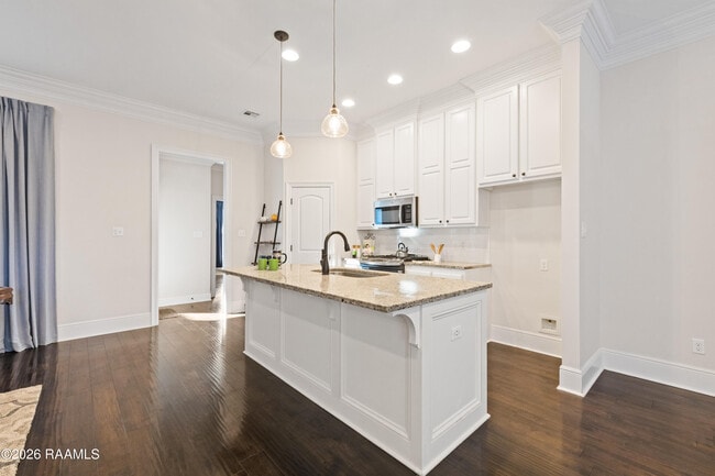 Building Photo - 110 Olivewood Dr