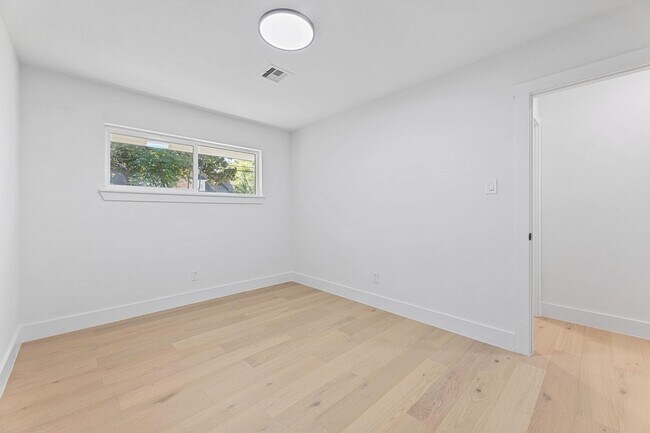 Building Photo - 12315 Barryknoll Ln